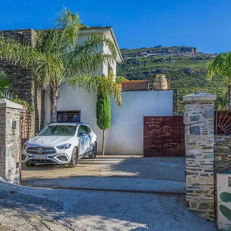 Casa Di A Scala Erbalunga (Corsica)